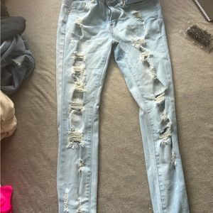 Size 9 bamboo distressed skinny jeans light blue